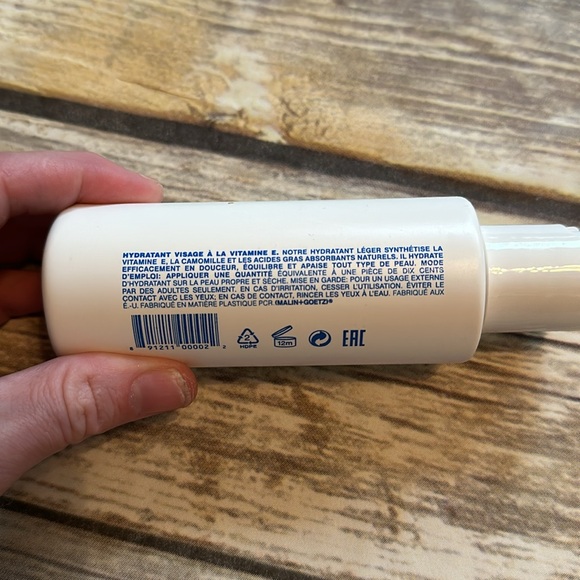 NEW Malin + Goetz Vitamin E Face Moisturizer- 4 fl oz - Picture 2 of 2
